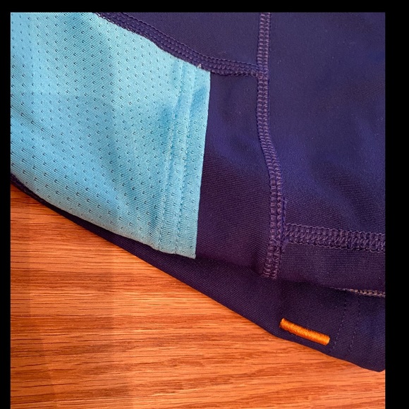 Lucy Tech Blue/ Teal Workout Capri 💙✨ - Picture 7 of 7